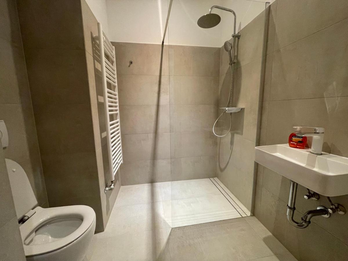 Supercentral Spacious Apartment Budapest Exteriör bild